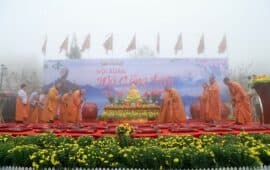 Pilgrimage to the northwest and celebrate the Fansipan Heaven Gate Opening Festival