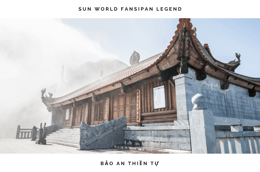 Bảo An Thiền Tự nằm trong quần thể tâm linh Fansipan Legend đẹp uy nghi, tĩnh lặng trong sương mù. 