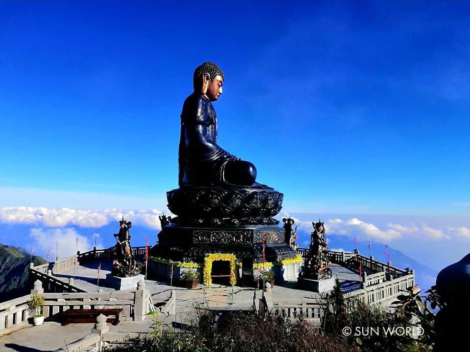 Đại Tượng Phật ở A Di Đà là bức tượng Phật bằng đồng cao nhất Việt Nam.