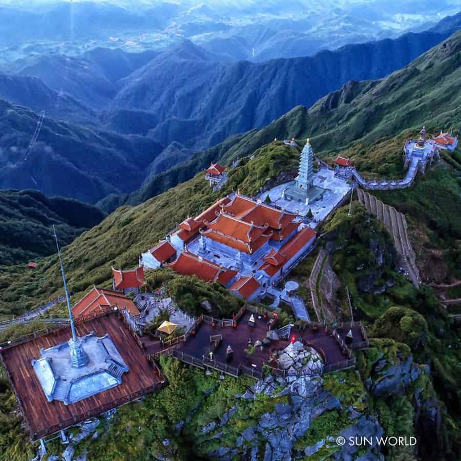 Quần thể tâm linh với kiến trúc Phật giáo độc đáo trên đỉnh núi Fansipan