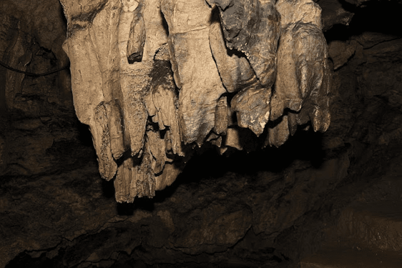 Cận cảnh khối thạch nhũ trong hang động Tả Phìn