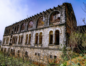Tu viện cổ Tả Phìn – kỳ quan Kitô giáo “ngủ quên” giữa núi rừng